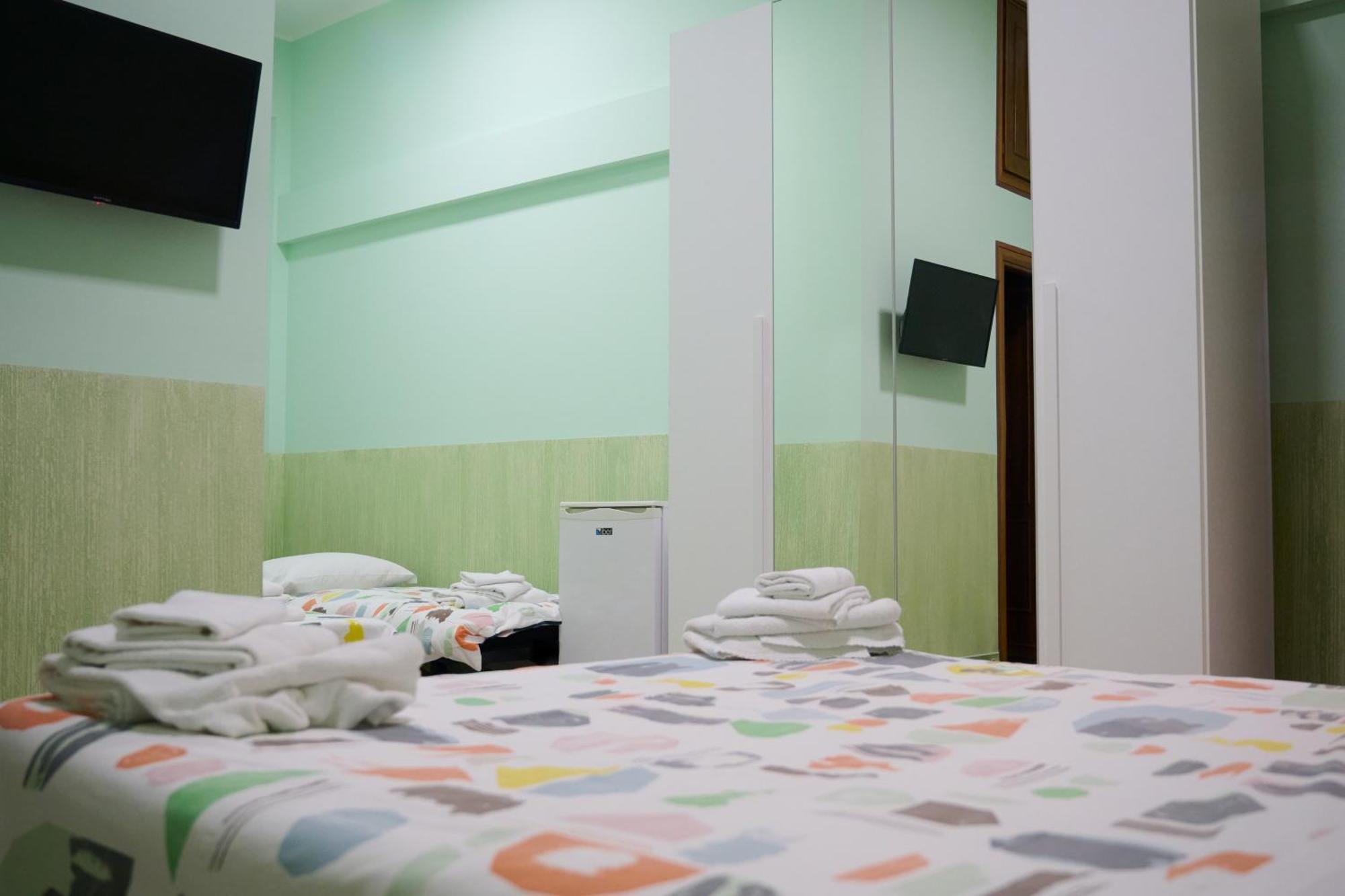 On The Rainbow B&B Рим Екстер'єр фото
