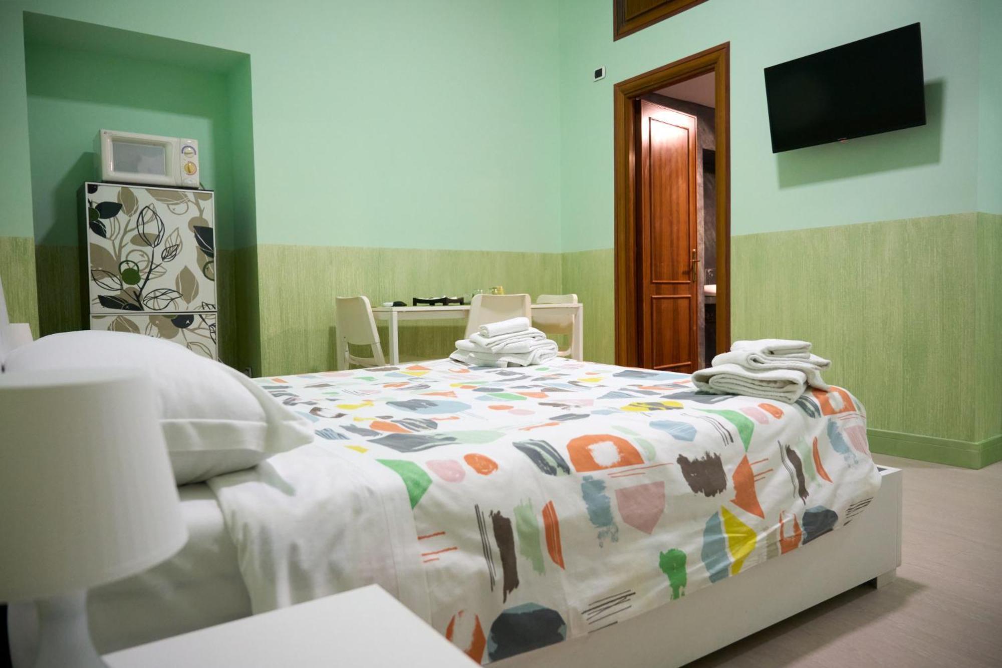 On The Rainbow B&B Рим Екстер'єр фото